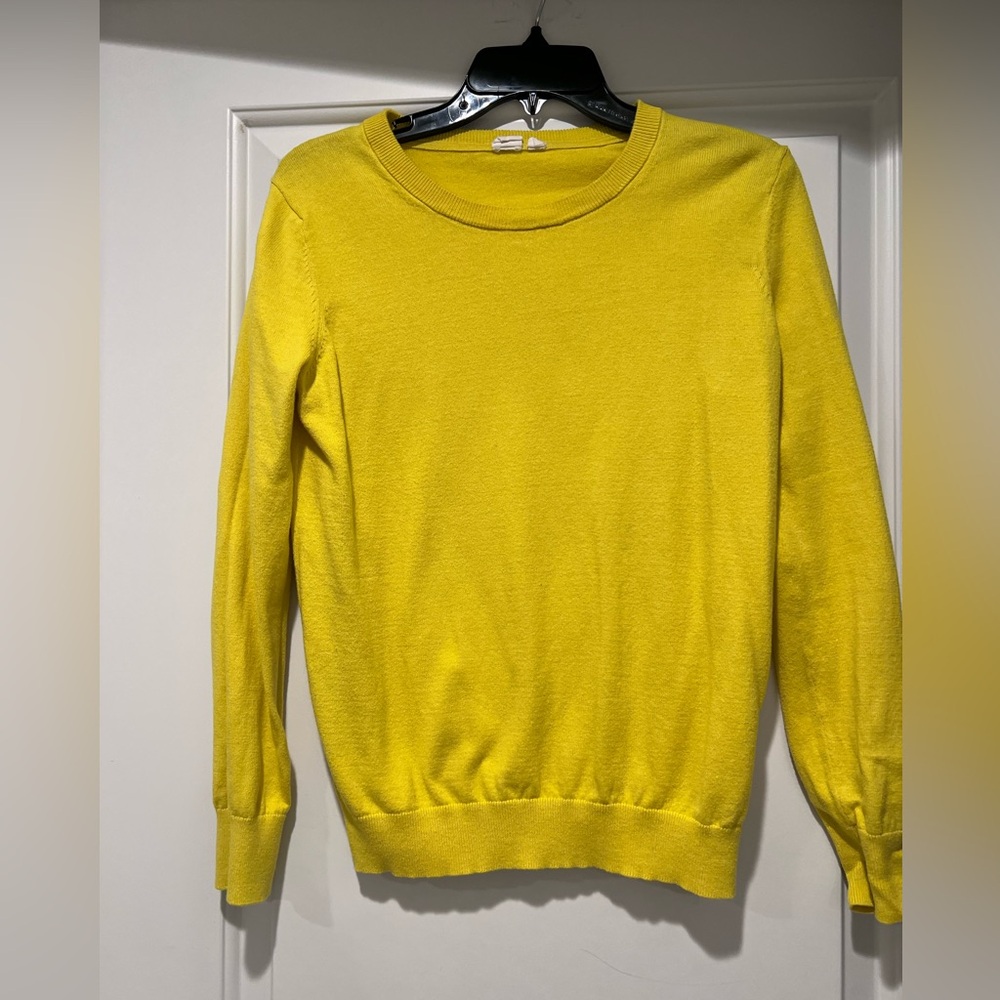 GAP Bright Sunny Yellow Knit Sweater